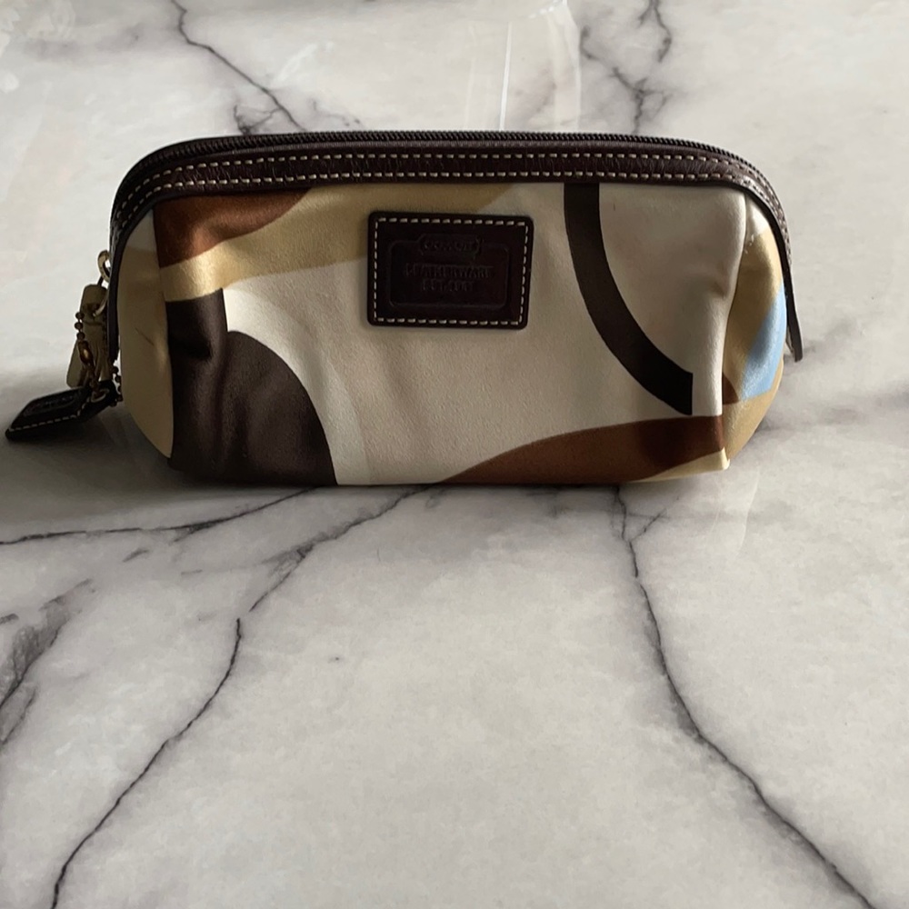 Coach Mini Bag/Cosmetic